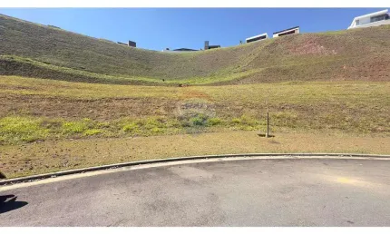 Terreno à venda na Rua Cambuí, lote 18, São Pedro, Juiz de Fora