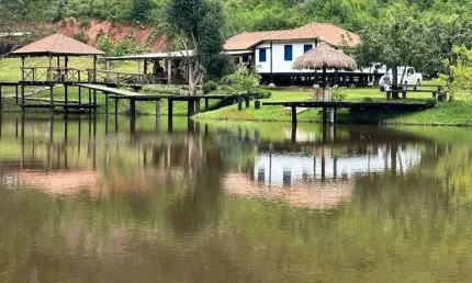 Chácara / sítio com 3 quartos à venda no Centro, Mercês 