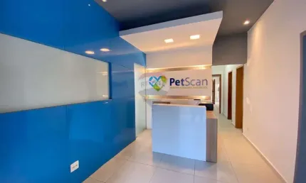 Aluguel de Casa Comercial em Localização Privilegiada