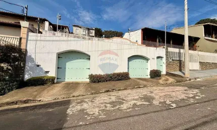Casa à Venda no Bairro Cidade Jardim com estrutura de Lazer Completa em Juiz de Fora!
