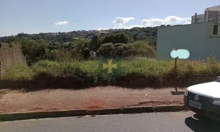 Terreno à venda no Jardim do Lago, Bragança Paulista  por R$ 270.000