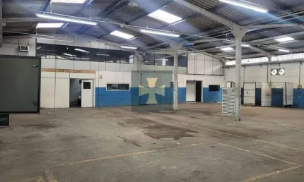 Barracão / Galpão / Depósito para alugar no Bairro do Uberaba, Bragança Paulista  por R$ 40.000