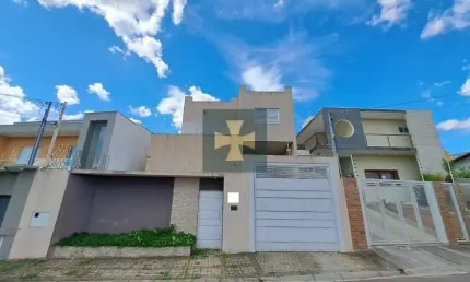Casa com 3 quartos para alugar no Jardim Santa Paulina, Bragança Paulista  por R$ 5.800