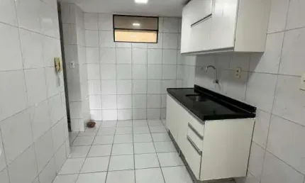 Apartamento para Venda em João Pessoa, Cabo Branco, 3 dormitórios, 1 suíte, 2 banheiros, 1 vaga
