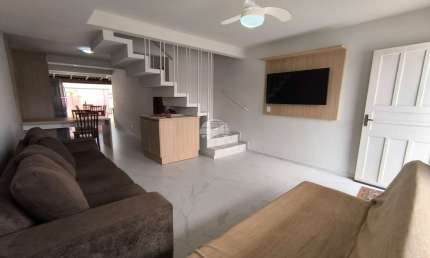 Casa com 3 quartos à venda na RUA AVENIDA SOLYMAR, 175, Solymar, Matinhos, 75 m2 por R$ 589.000