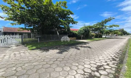 Casa com 3 quartos à venda na Avenida Londrina, 723, Shangri-lá, Pontal do Paraná, 108 m2 por R$ 580.000
