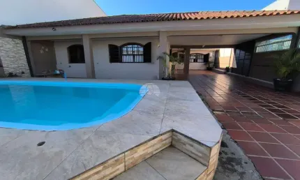 Casa com 5 quartos à venda na Rua Maria De Lourdes Kossatz, 112, Praia de Leste, Pontal do Paraná, 193 m2 por R$ 690.000