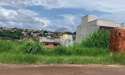 Terreno à venda na Rua Ricardo Refatti, 2, Vila Pioneiro, Toledo