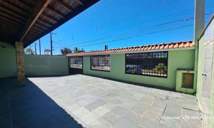 Casa com 2 quartos para alugar na Av. Luciano de Bona, Arpoador, Peruíbe
