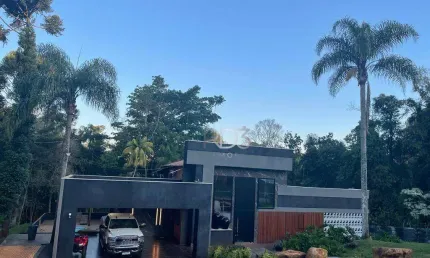 Haras com 3 dormitórios à venda, 44800 m² por R$ 7.500.000,00 - Zona Rural - Rolândia/PR