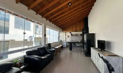 Sobrado com 4 dormitórios à venda, 329 m² por R$ 2.700.000,00 - Condomínio Royal Forest - Londrina/PR