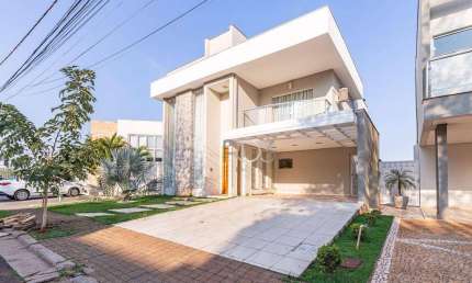 Sobrado à venda, 221 m² por R$ 2.500.000,00 - Condomínio Royal Forest - Londrina/PR