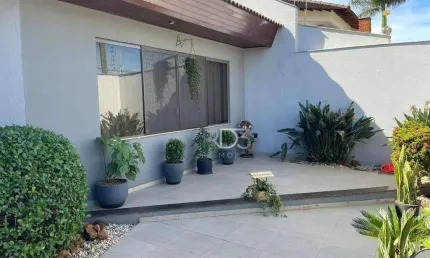 Casa com 5 dormitórios à venda, 450 m² por R$ 1.600.000,00 - Mediterrâneo - Londrina/PR