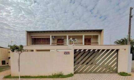 Sobrado com 4 dormitórios à venda, 430 m² por R$ 2.500.000,00 - Guanabara - Londrina/PR