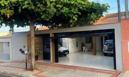 Casa com 3 dormitórios à venda, 185 m² por R$ 690.000,00 - Jardim Pacaembu - Londrina/PR