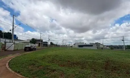 Terreno à venda, 366 m² por R$ 430.000,00 - Condominio Golden Park II - Londrina/PR