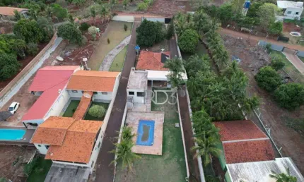 Chácara / sítio com 3 quartos à venda na Praça Prefeito Antônio De Souza Lemos, 1, Centro, Alvorada do Sul