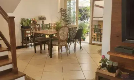 Casa com 3 dormitórios à venda, 219 m² por R$ 1.080.000 - Condomínio Okinawa - Paulínia/SP