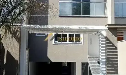 BELÍSSIMO TRIPLEX!!! 03 QTOS., SUÍTE, SACADA, CLOSET, QUINTAL
