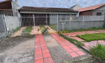 BELA CASA! AMPLO TERRENO, 03 QTOS., SUÍTE, MUITO BEM LOCALIZADA