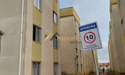 APARTAMENTO NO GANCHINHO! 02 QUARTOS, VAGA DE GARAGEM