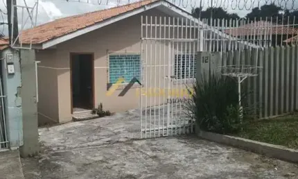 ÓTIMA CASA!!! 03 QTOS., SUÍTE, AMPLO TERRENO, BEM LOCALIZADO
