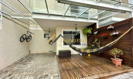 Sobrado de Condomínio com 3 quartos, Santa Cândida, Curitiba - R$ 619 mil, Cod: VIT186