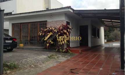 ÓTIMO TERRENO,SÃO LOURENÇO,COMERC. E RESID.,C/ 2 CASAS,10 VAGAS