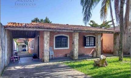 Casa Térrea com 2 Quartos, 480m² por R$ 750.000 - Maitinga - Bertioga/SP