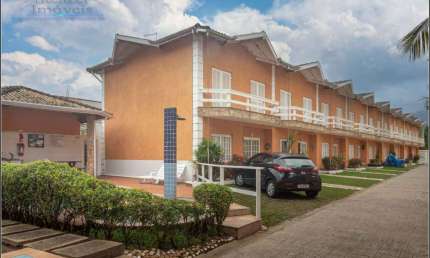 Casa em Village com 3 Quartos, 117m² por R$ 820.000 - Centro - Bertioga/SP
