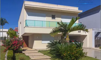 Casa com 5 Dormitórios, 257m² por R$ 2.000.000 - Bougainville - Bertioga/SP