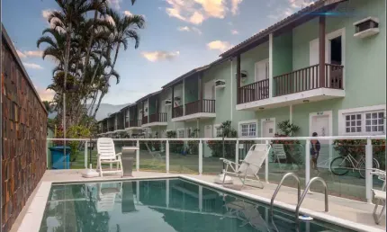 Casa em Village com 2 Suítes, 80m² por R$ 620.000 - Centro - Bertioga/SP