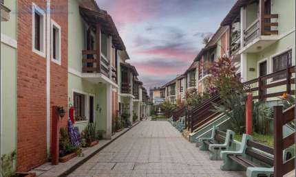 Casa em Village com 2 Quartos, 80m² por R$ 590.000 - Maitinga - Bertioga/SP