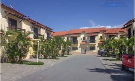 Casa em Village com 2 Quartos, 78m² por R$ 450.000 - Indaiá - Bertioga/SP