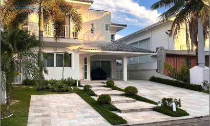 Casa em Condomínio com 5 Quartos, 314m² por R$ 3.750.000 - Hanga Roa - Bertioga/SP