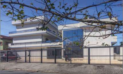 Casa Térrea em Village com 3 Suítes, 106m² por R$ 1.070.000 - Maitinga - Bertioga/SP