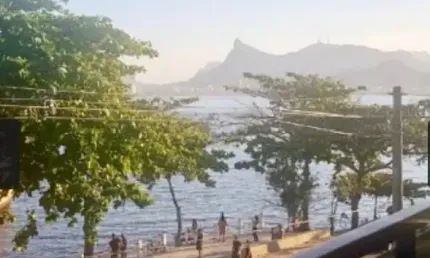 Apartamento vista frontal para o mar,4 quartos com 2 suítes e 2 vagas.