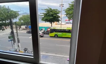 Excelente apartamento com vista total para o mar,3 quartos com 1 suíte e 1 vaga da escritura.
