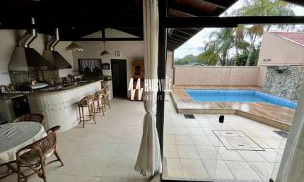 Casa para Venda em Joinville, Saguaçu, 3 dormitórios, 2 suítes, 3 banheiros, 4 vagas