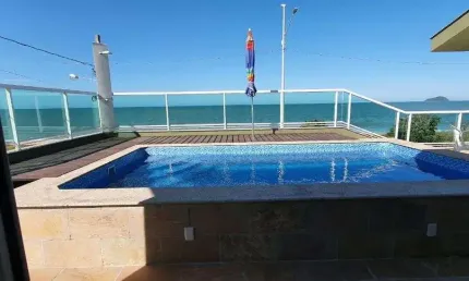 Casa para Venda em Balneário Piçarras, Itacolomi, 4 dormitórios, 1 suíte, 3 banheiros, 2 vagas