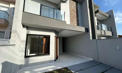 Casa para Venda em Balneário Piçarras, Itacolomi, 3 dormitórios, 1 suíte, 2 banheiros, 2 vagas