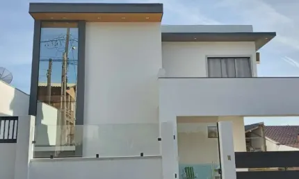 Casa para Venda em Balneário Piçarras, Itacolomi, 3 dormitórios, 1 suíte, 3 banheiros, 2 vagas