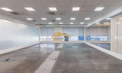Conjunto comercial para locação, com 296m², 12 vagas de garagens, Butantã.