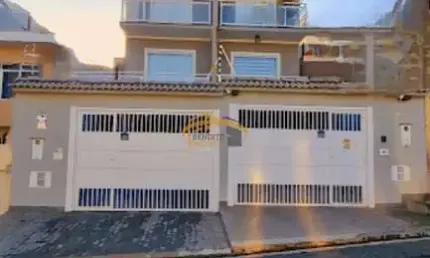 Sobrado novo para venda, Bela Vista, Osasco, com 3 suítes, 4 vagas de garagens, quintal com churrasqueira, próximo a Cidade de Deus.