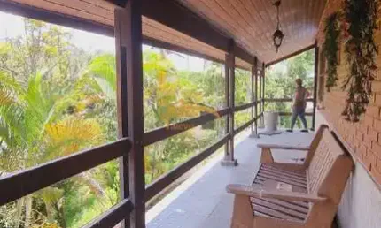 Casa em condomínio fechado, Barueri, com 2 dormitórios, 4 vagas de garagem, piscina, condomínio com  lazer.