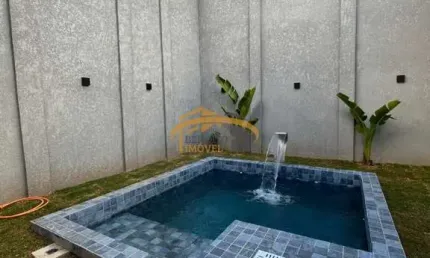 Sobrado à venda, santana de parnaíba, com 3 dormitórios, sendo 1 suíte, quintal com churrasqueira e vaga para 2 carros.
