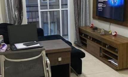 Apartamento para venda, Osasco, com 2 dormitórios, cozinha planejada e 1 vaga de garagem.
