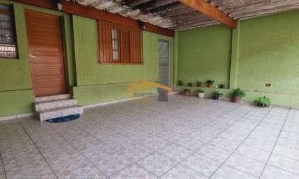 Casa térrea com acessibilidade para venda em Quitaúna, Osasco, com 2 dormitórios, edícula (suíte), 2 vagas de garagem.