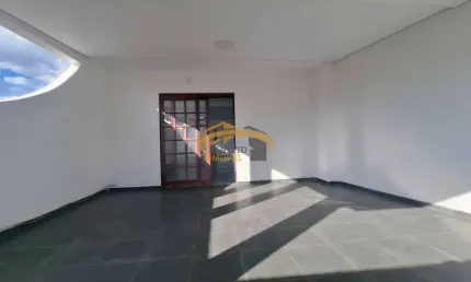 Sobrado para venda, jardim d'abril, osasco, com 3 dormitórios, sendo 1 suíte, quintal e 2 vagas de garagens.