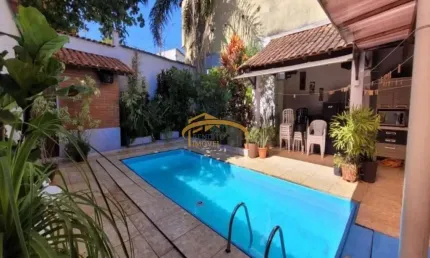 Casa assobradada para venda, no Jardim das Flores, com 160M², 3 dormitórios, 1 suíte, 3 vagas de garagem